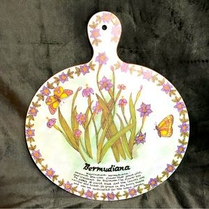 Clover Leaf Melamine Chopping Cutting Board “Bermudiana” Made in the U.K England